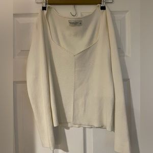 Abercrombie white long sleeve sweater size large never worn